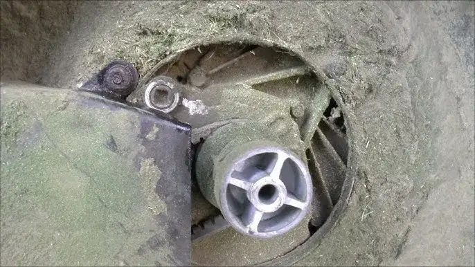 Jak wymienić pasek napędu w kosiarce Stiga i uniknąć problemów