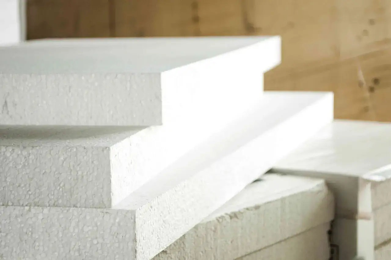 Najcieńszy styropian - jakie ma właściwości i zastosowania?