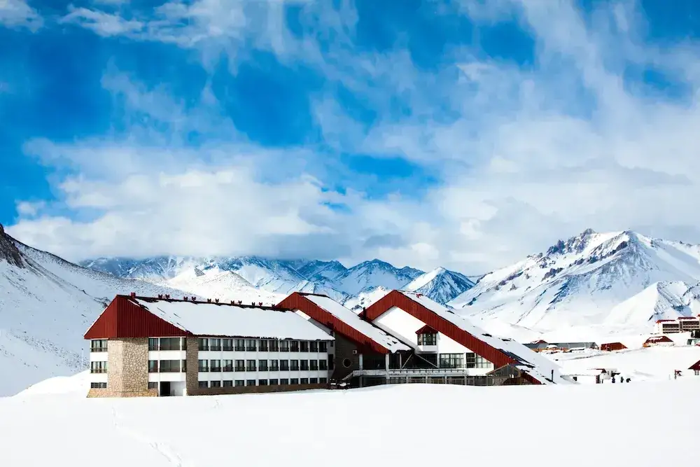 Esquí en la nieve: consejos y mejores destinos para disfrutarlo