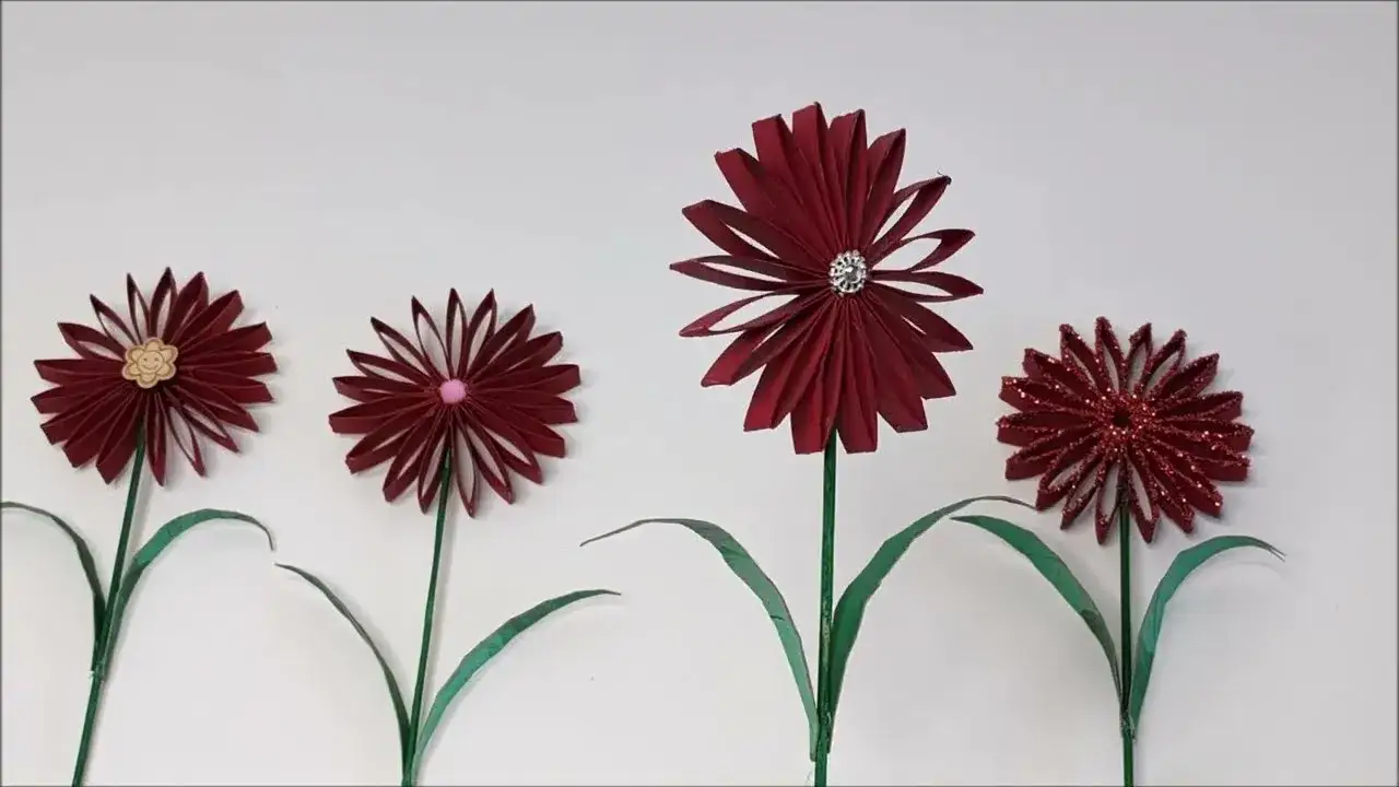 Jak zrobić kwiaty z recyklingu - proste pomysły na ekologiczne dekoracje