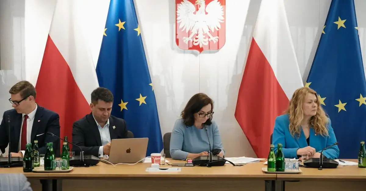 Neo-KRS co to jest? Prawne kontrowersje i wpływ na sądownictwo