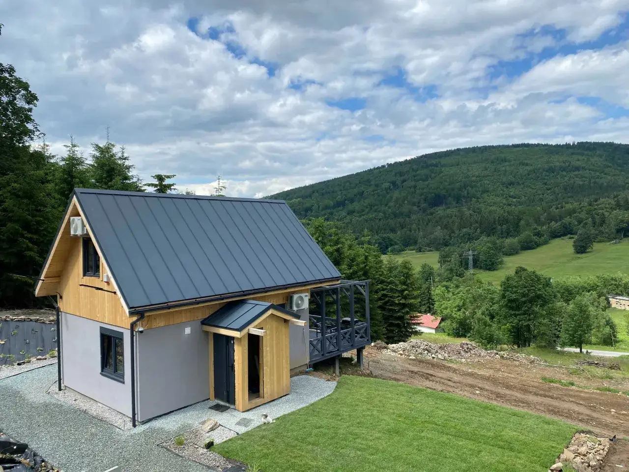 Góry Sowie: najlepsze noclegi blisko szlaków i atrakcji turystycznych