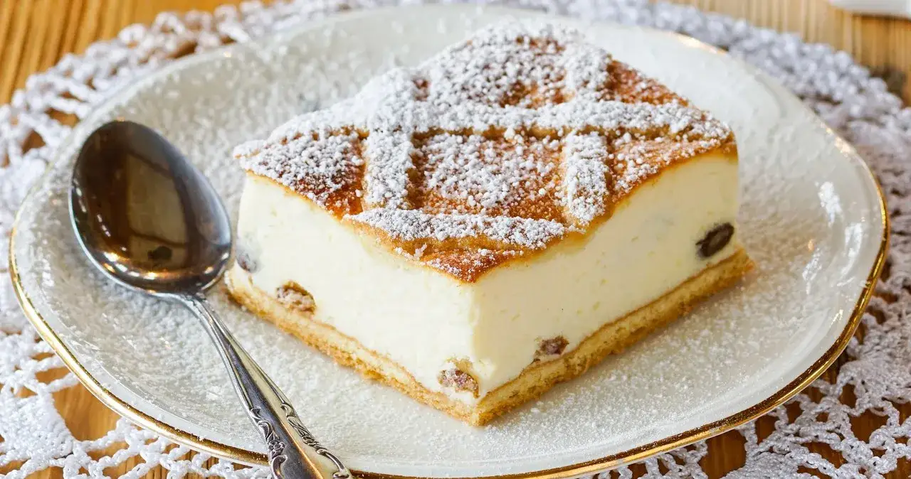 Jak upiec dobry sernik, aby był idealnie gładki i pyszny?