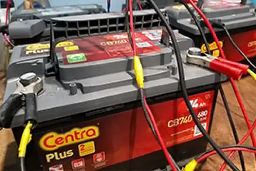 Jakim prądem ładować akumulator motocyklowy, aby uniknąć uszkodzeń?