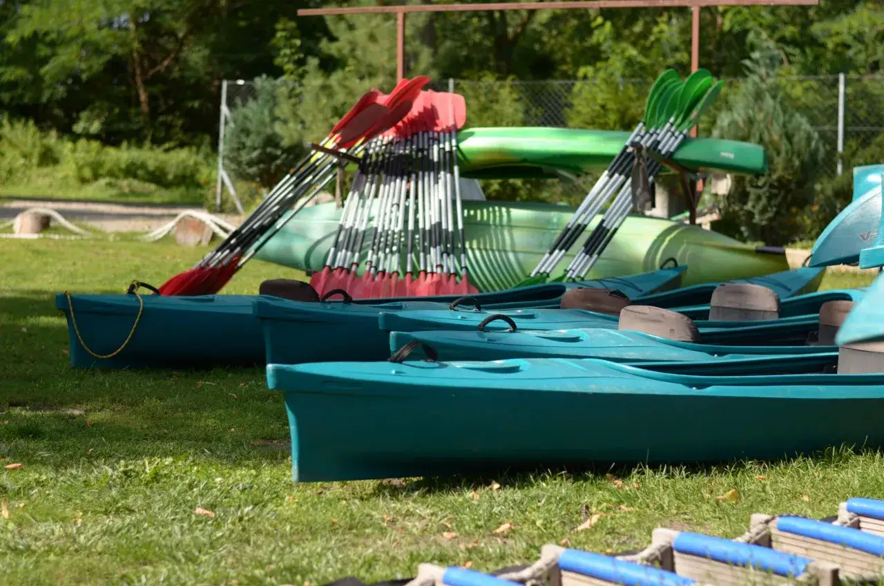 Gdzie na kajaki Małopolska? Odkryj najlepsze trasy i wypożyczalnie