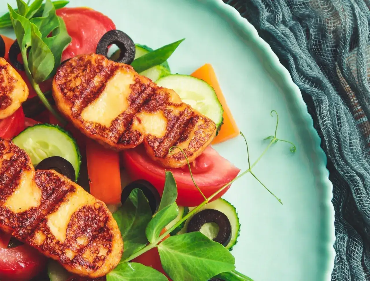Jak smacznie wykorzystać ser halloumi w prostych przepisach na dania