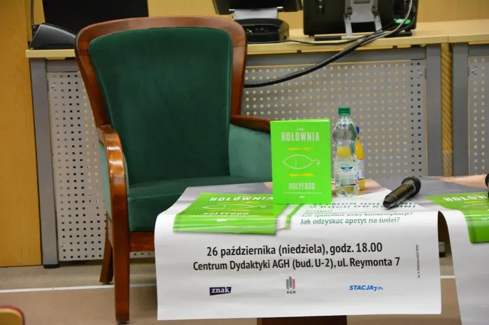 Jakie książki napisał Hołownia? Odkryj jego najważniejsze tytuły