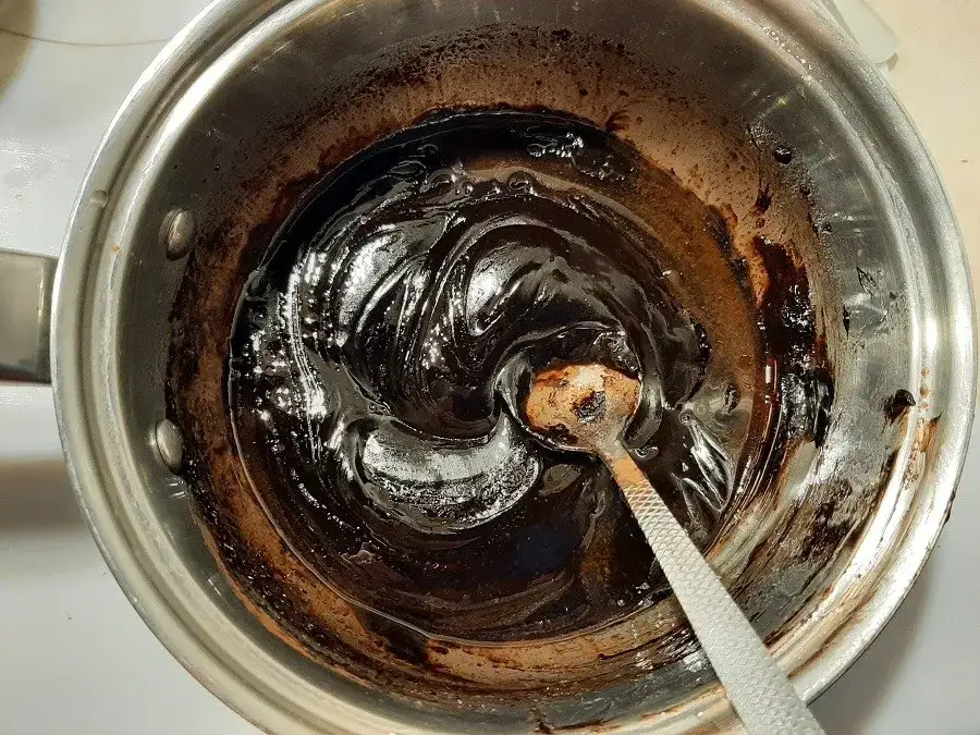 Jak uratować polewę czekoladową: skuteczne sposoby na naprawę błędów