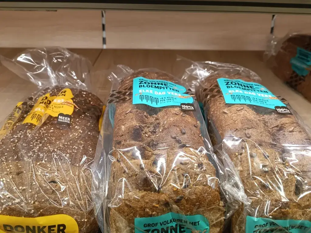 Ile kosztuje chleb w Holandii? Zaskakujące ceny, które musisz znać