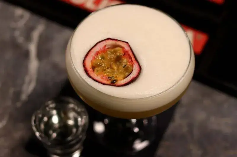 Najlepsze drinki z marakują, które zachwycą Twoje podniebienie