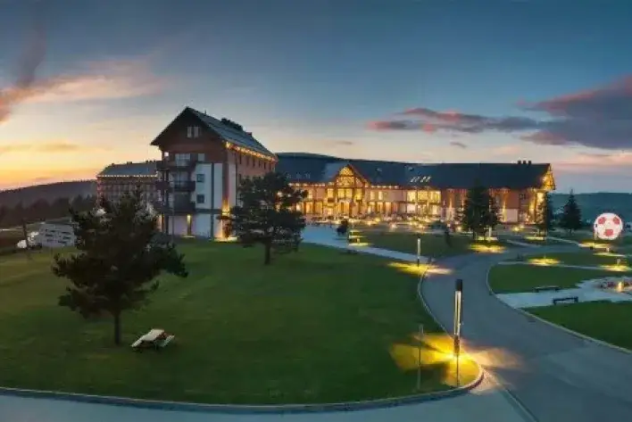 Kto jest właścicielem hotelu Arłamów? Poznaj tajemnice zarządzania