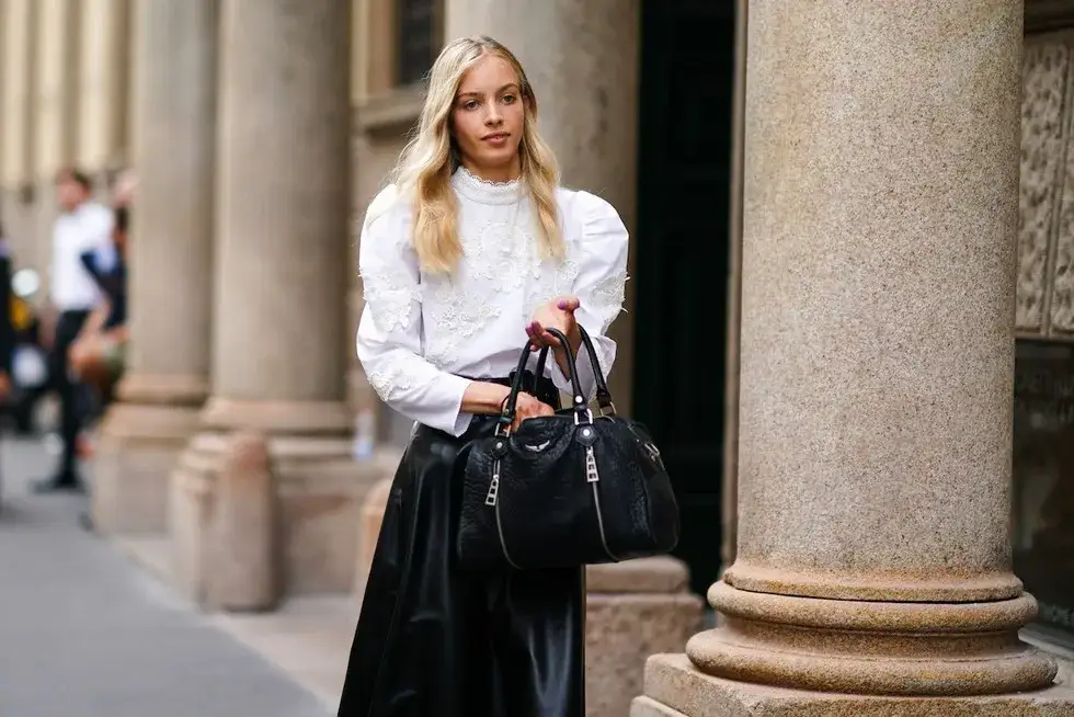 Jak się ubrać do teatru Capitol, by wyglądać elegancko i stylowo