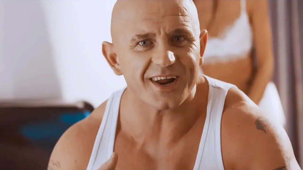 Klocuch kim jest? Kontrowersyjny twórca, który zdobył serca internautów