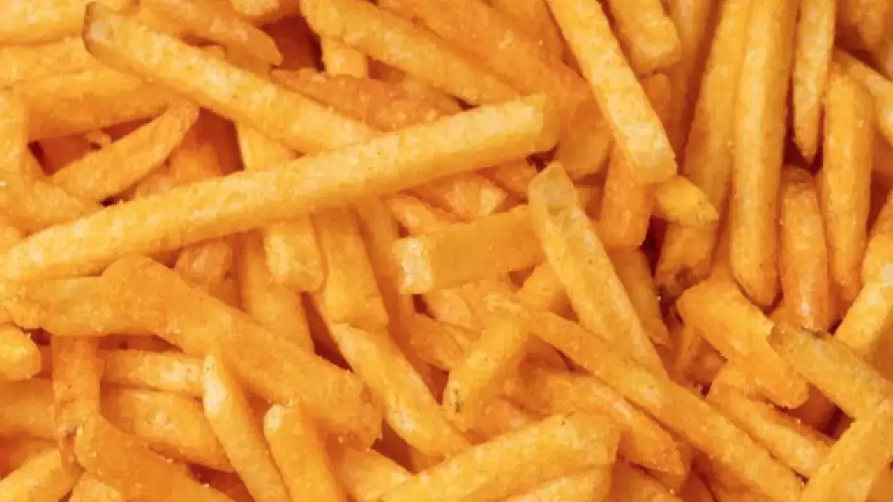 Jaki olej do frytek? Wybierz najlepszy: chrupkość i zdrowie!