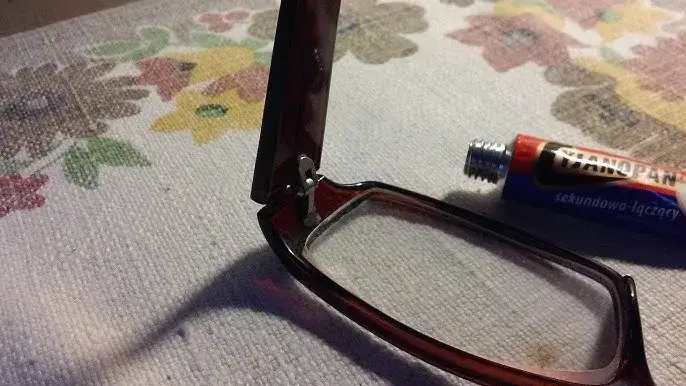 Jaki klej do oprawek okularów - najlepsze rozwiązania na naprawy