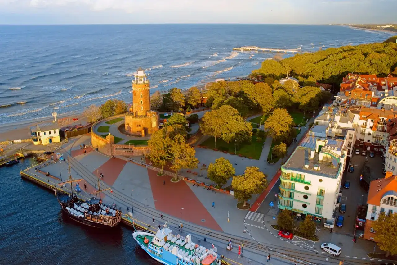 Co jest w Kołobrzegu? Odkryj najciekawsze atrakcje i historie