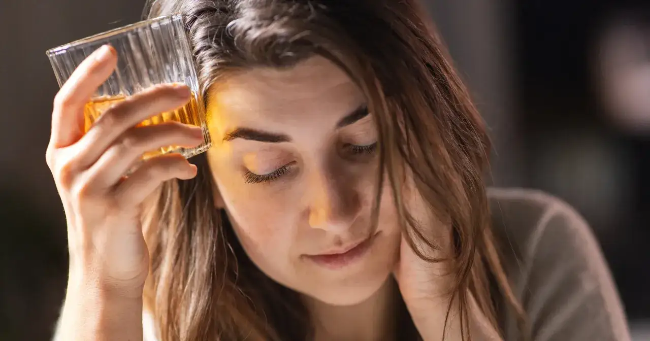 Czy można pić alkohol przy nowotworze? Poznaj fakty i zagrożenia