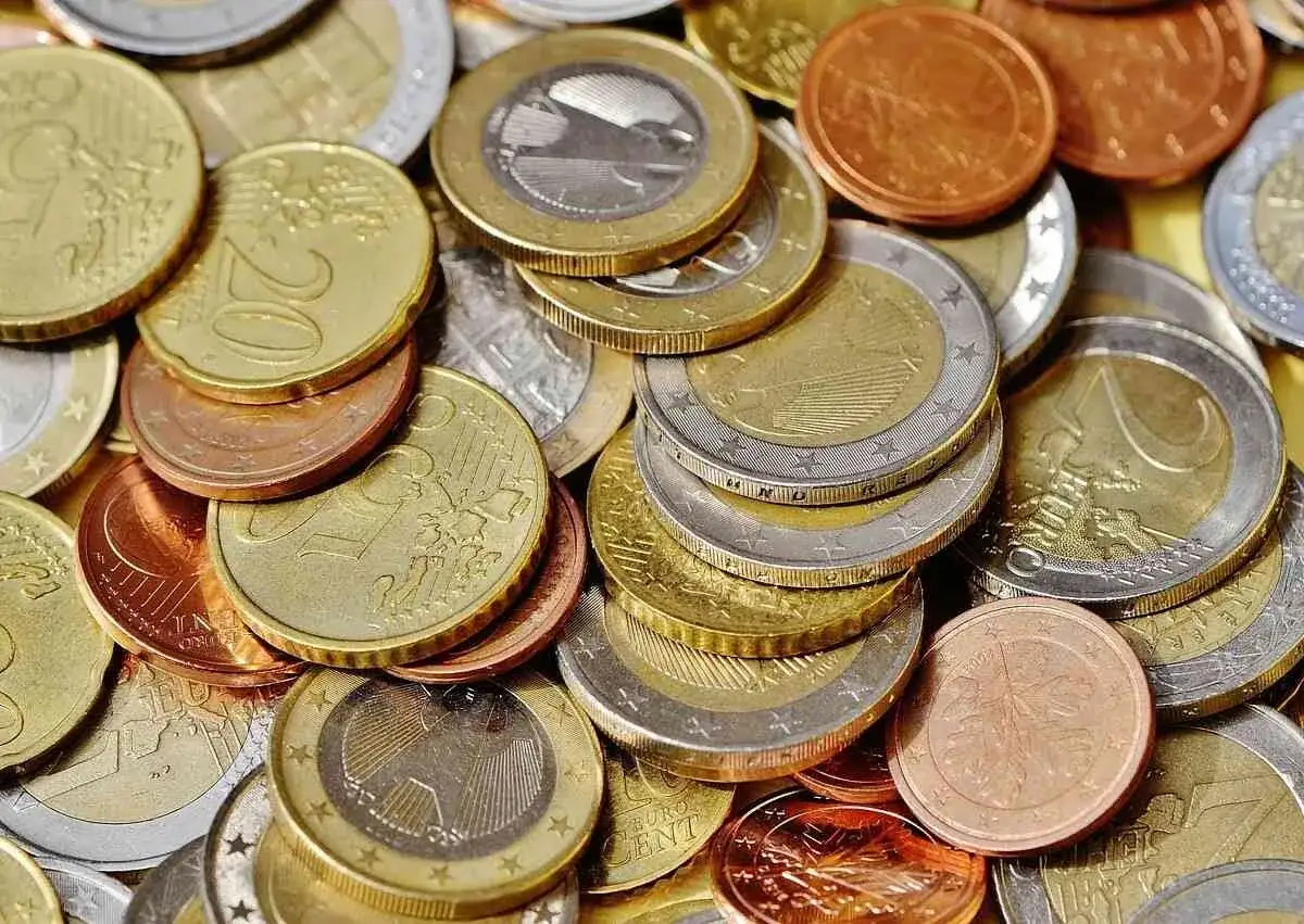 Zarobki w Media Expert: Ile zarobisz? Sprawdź stawki i benefity