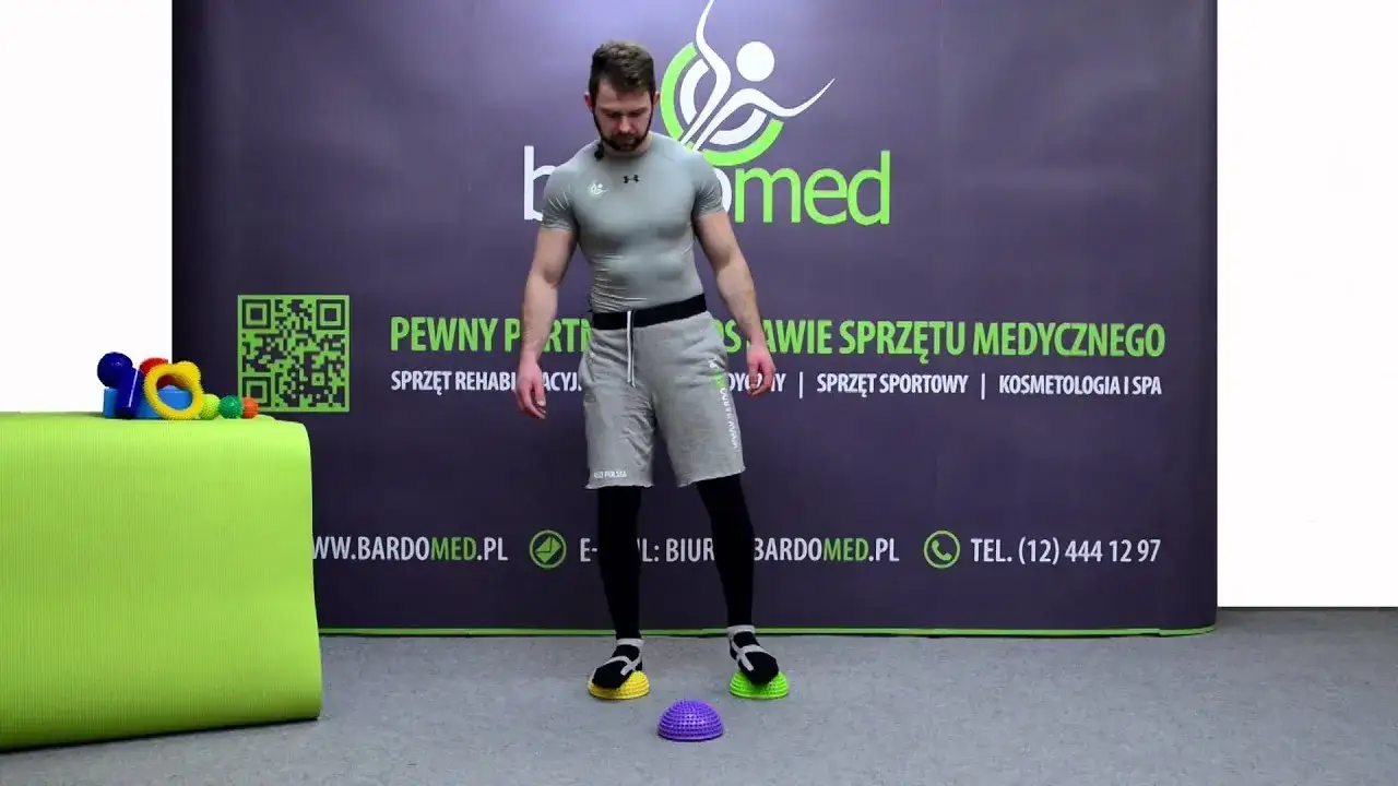 Skuteczne ćwiczenia z półkulami sensorycznymi dla lepszej równowagi