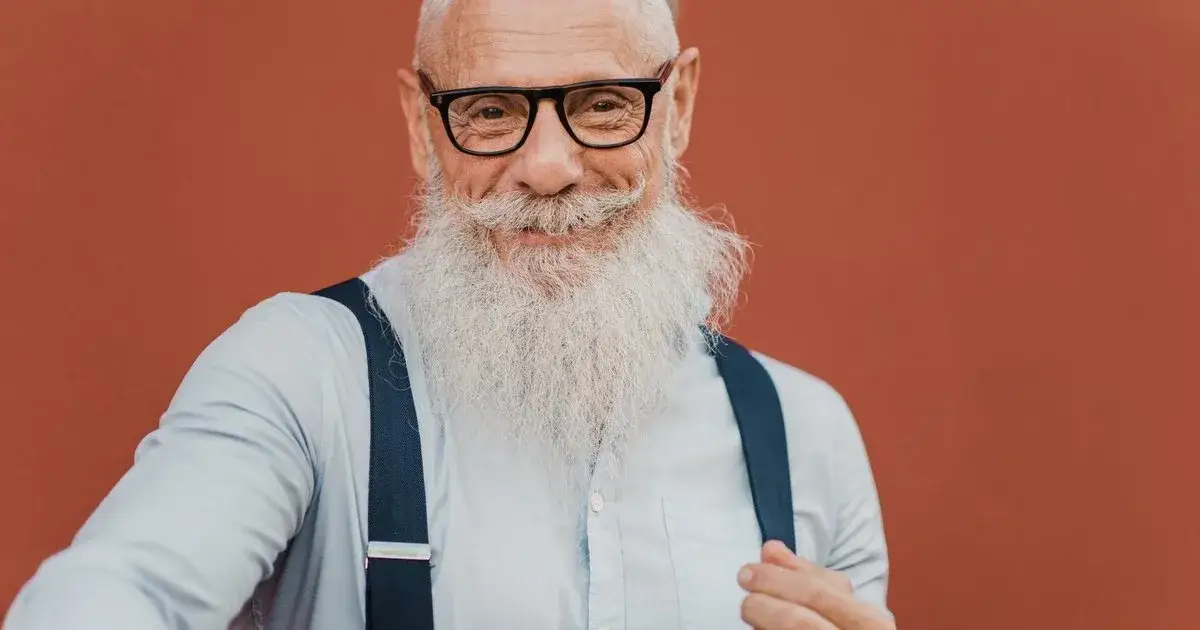 Jak się ubrać po 60-tce: 7 porad dla modnych seniorów