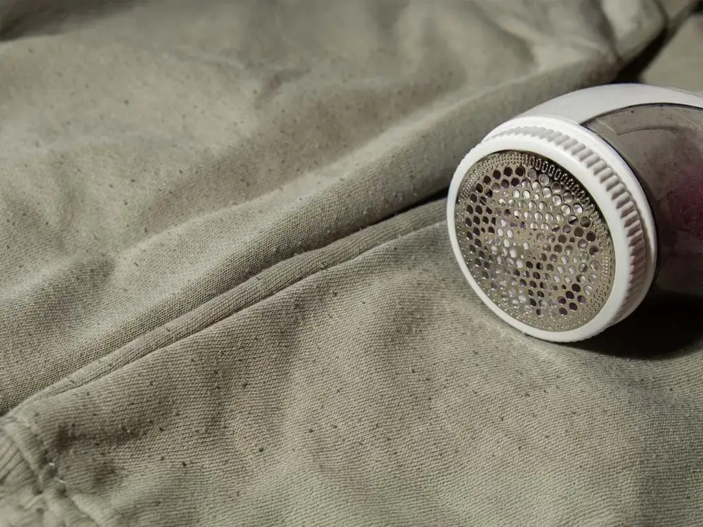 Jak używać golarki do ubrań, aby uniknąć uszkodzeń tkanin