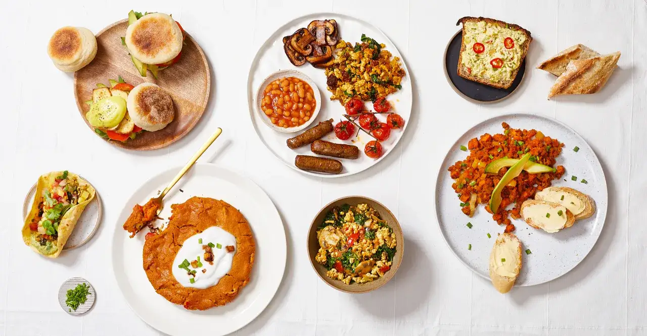 Co zjeść na śniadanie wegetariańskie? 10 zdrowych i pysznych pomysłów