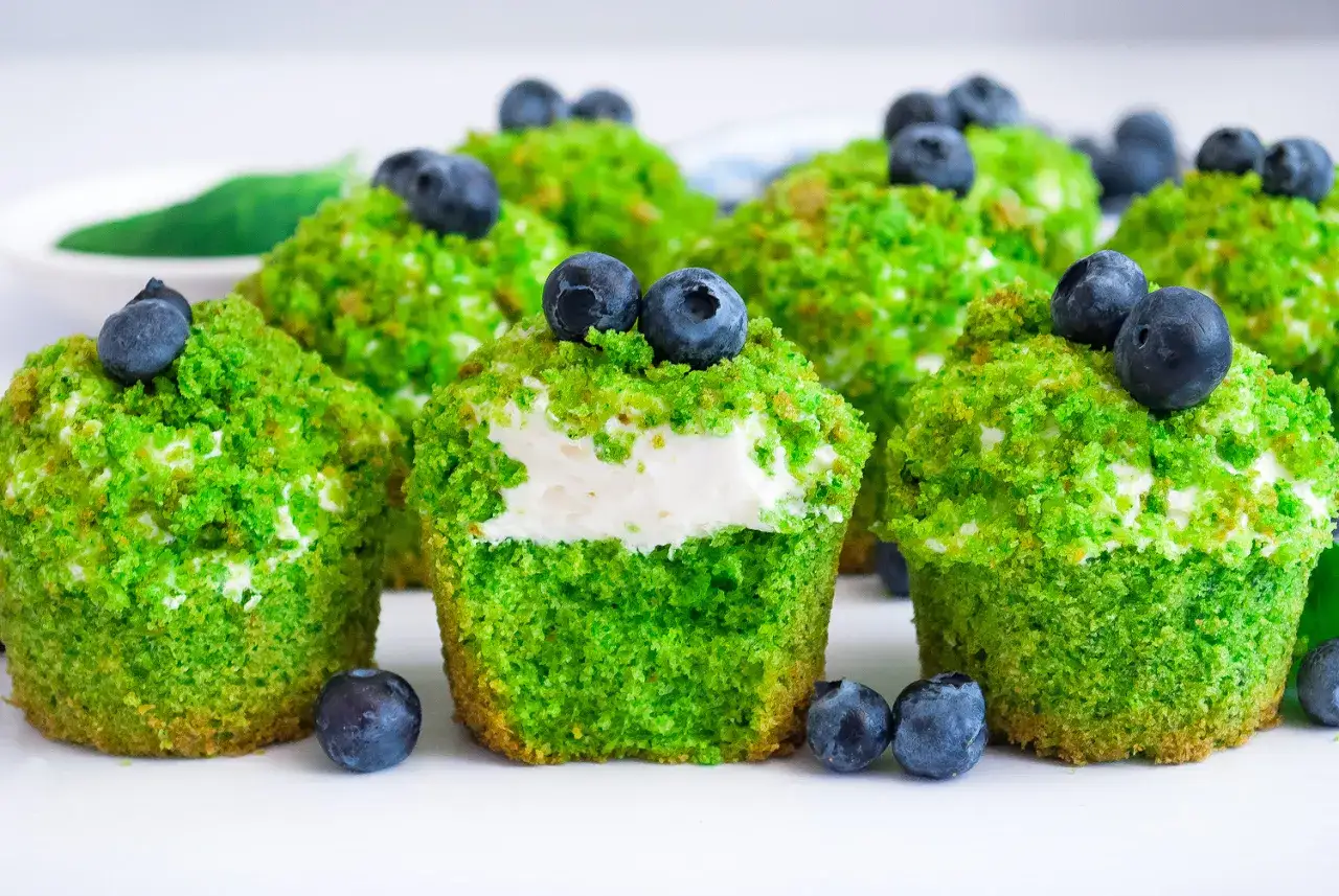 Babeczki Leśny Mech: Mój sekret na idealny zielony kolor!