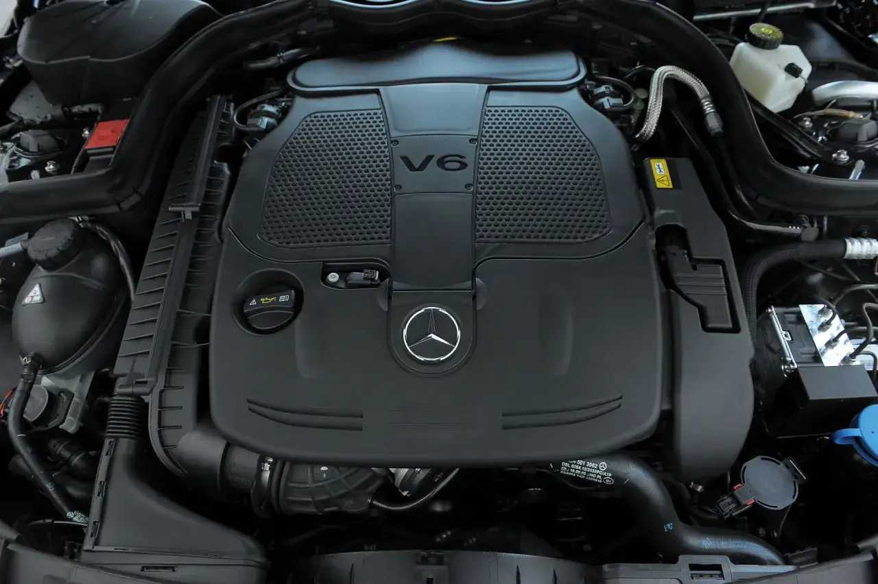 Mercedes W204 jaki silnik - poznaj najlepsze opcje i ich moc