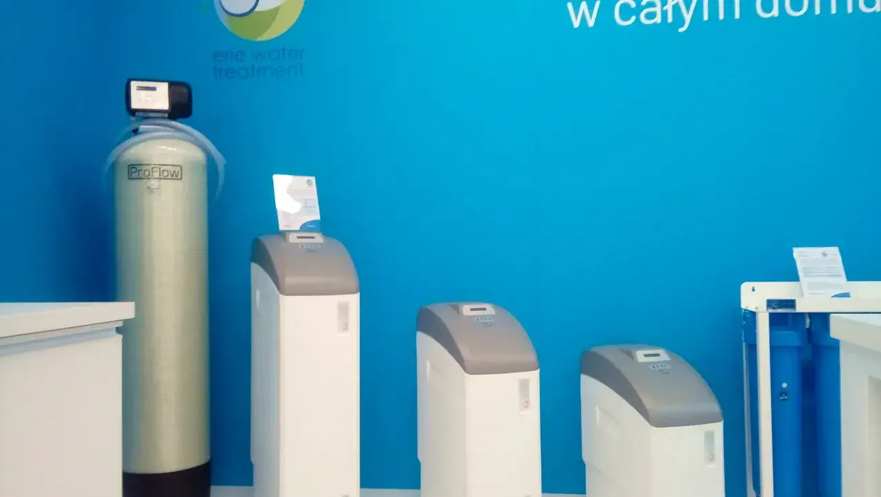 Nowoczesny filtr do instalacji co, który zapewnia czystą wodę w całym domu.
