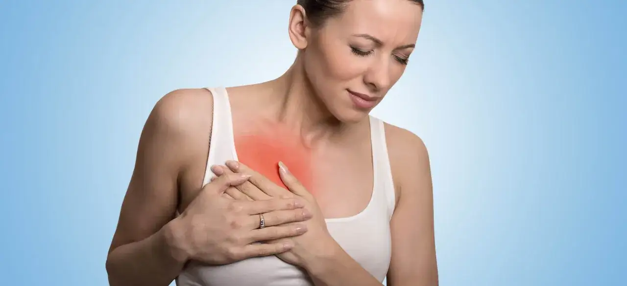 Zapalenie piersi: Rozpoznaj objawy i działaj wg nowych wytycznych!