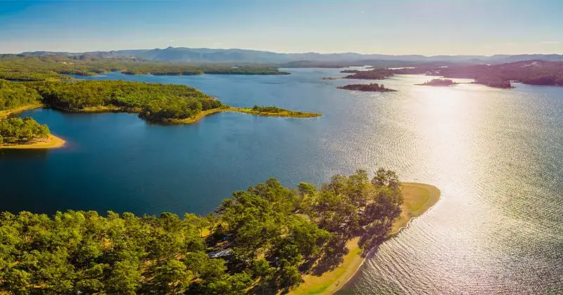 Atrakcyjne działki nad jeziorem w Zachodniopomorskiem - idealne na inwestycję