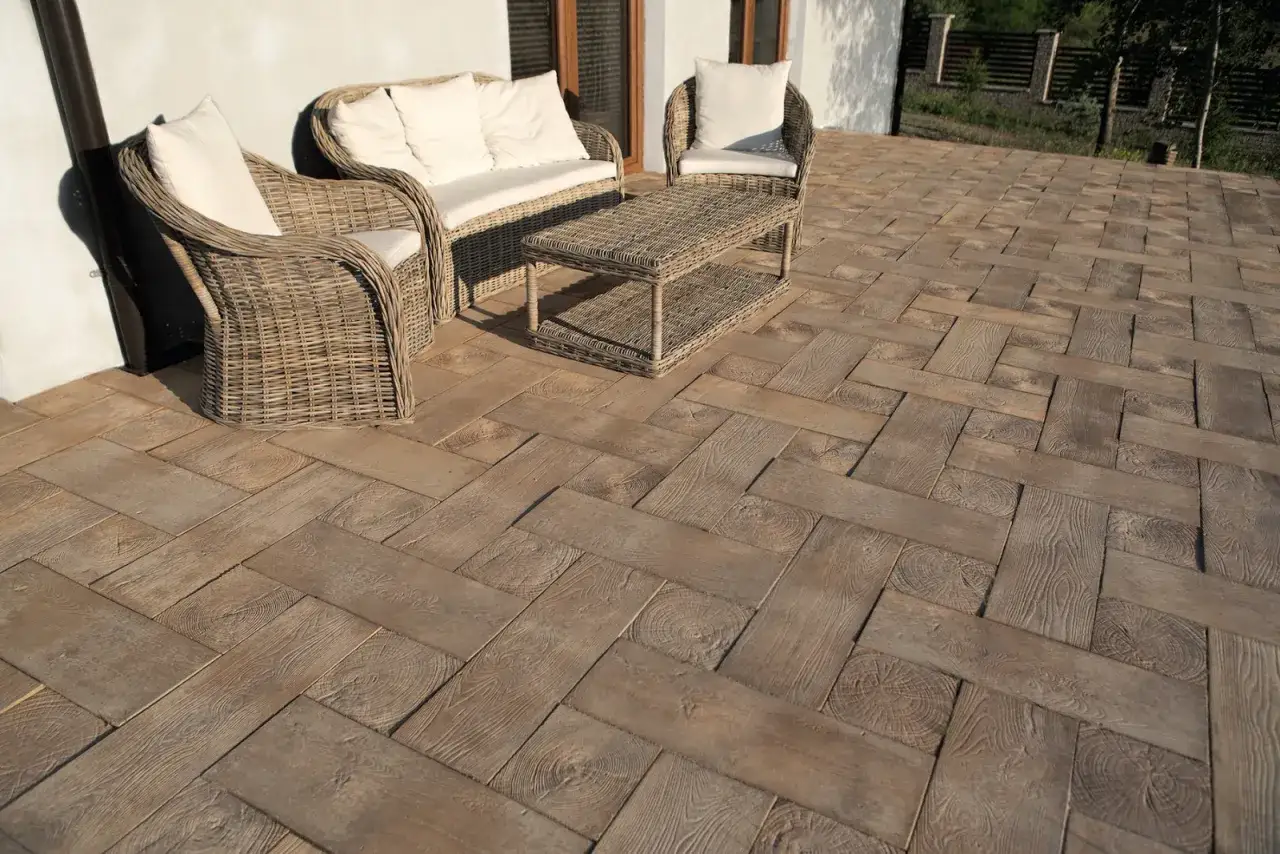 Czym wyłożyć ściany na tarasie? Decyzja na lata wybierz mądrze!