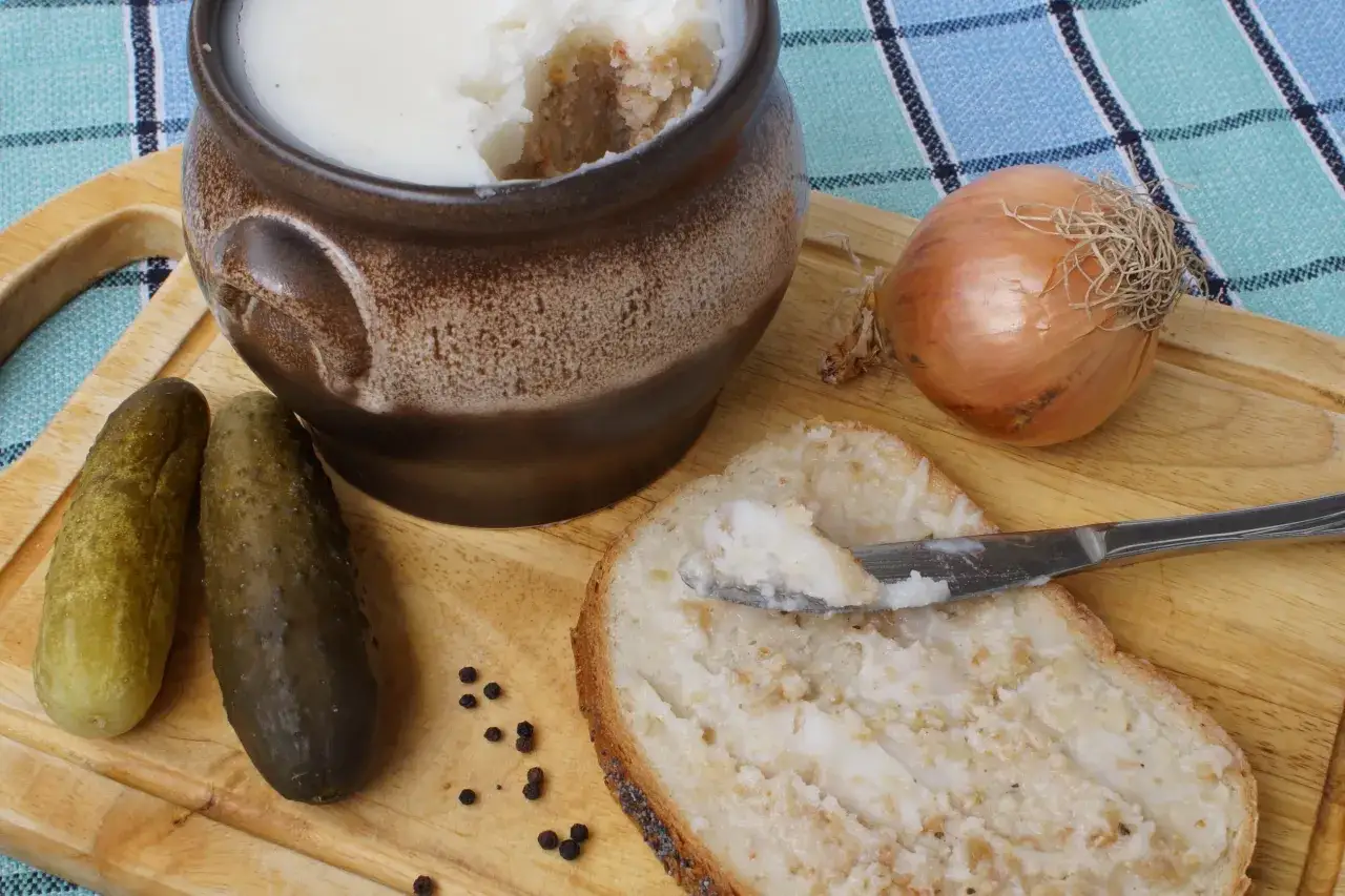 Ile kalorii ma kromka chleba ze smalcem? Zaskakujące fakty o kaloriach