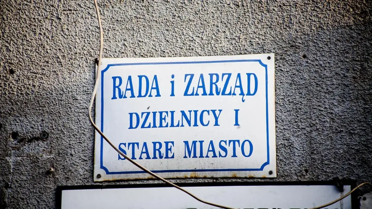 Ile zarabia radny osiedla? Zaskakujące fakty o dietach i wynagrodzeniach