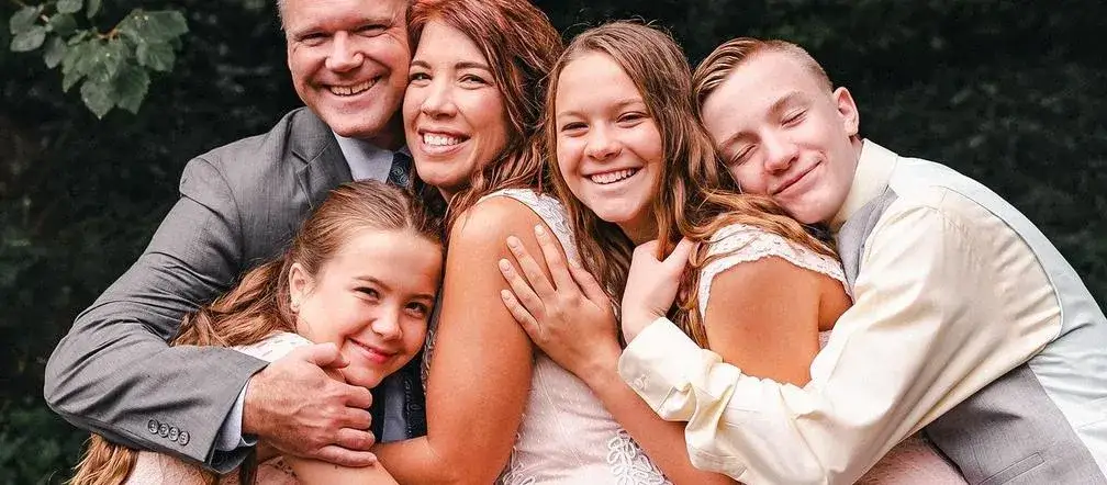 Poznaj kto jest kim w rodzinie - kompletny przewodnik relacji rodzinnych