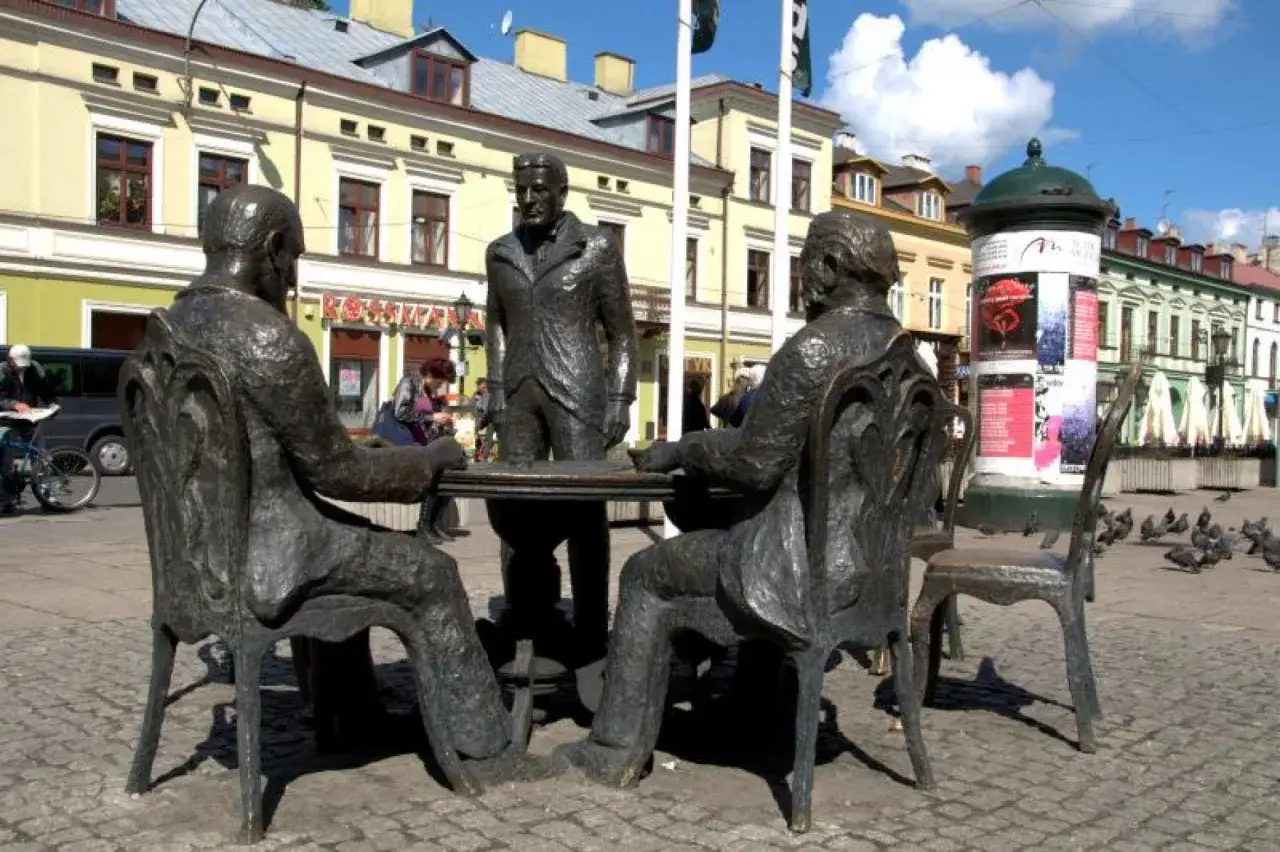 Co zwiedzić w Łodzi? Odkryj miasto murali i fabrykantów!