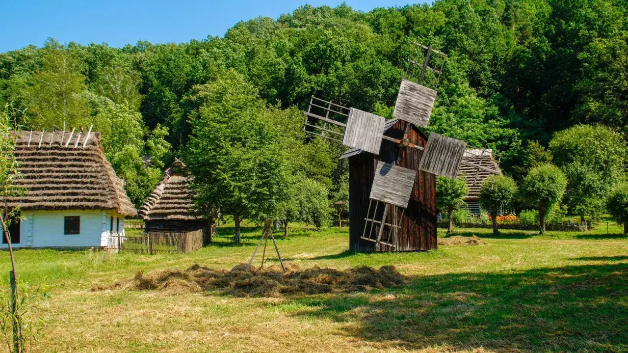 Godziny otwarcia Skansenu w Sanoku - uniknij rozczarowania podczas wizyty