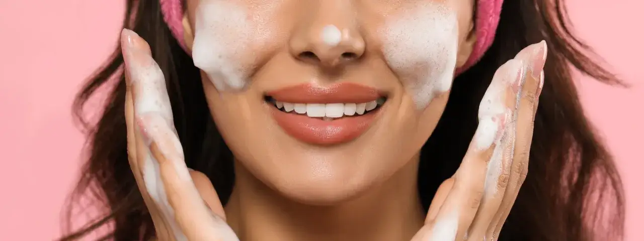 Cera tłusta? Odzyskaj kontrolę! Skuteczna pielęgnacja i dieta