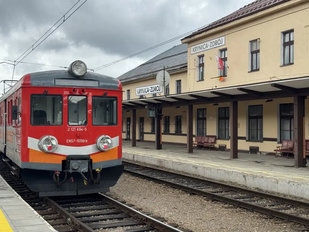 Pociągiem do Krynicy-Zdroju? Tak! Szybciej i wygodniej po modernizacji