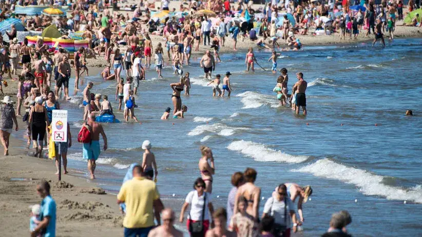 Gdzie zakaz kąpieli nad Bałtykiem? Sprawdź niebezpieczne miejsca