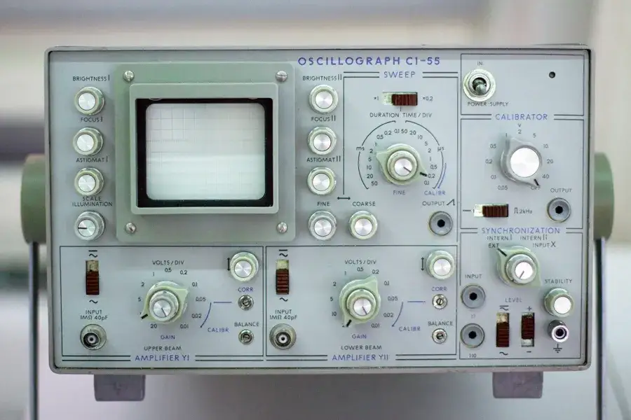 Jaki oscyloskop do warsztatu - wybierz najlepszy model dla siebie