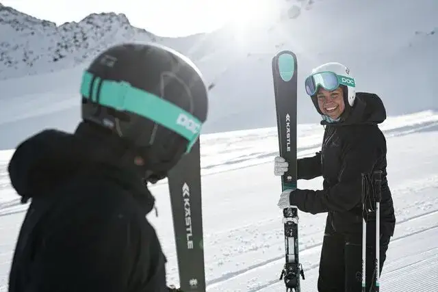 Ile kosztuje instruktor narciarski? Ceny lekcji i co wpływa na koszt