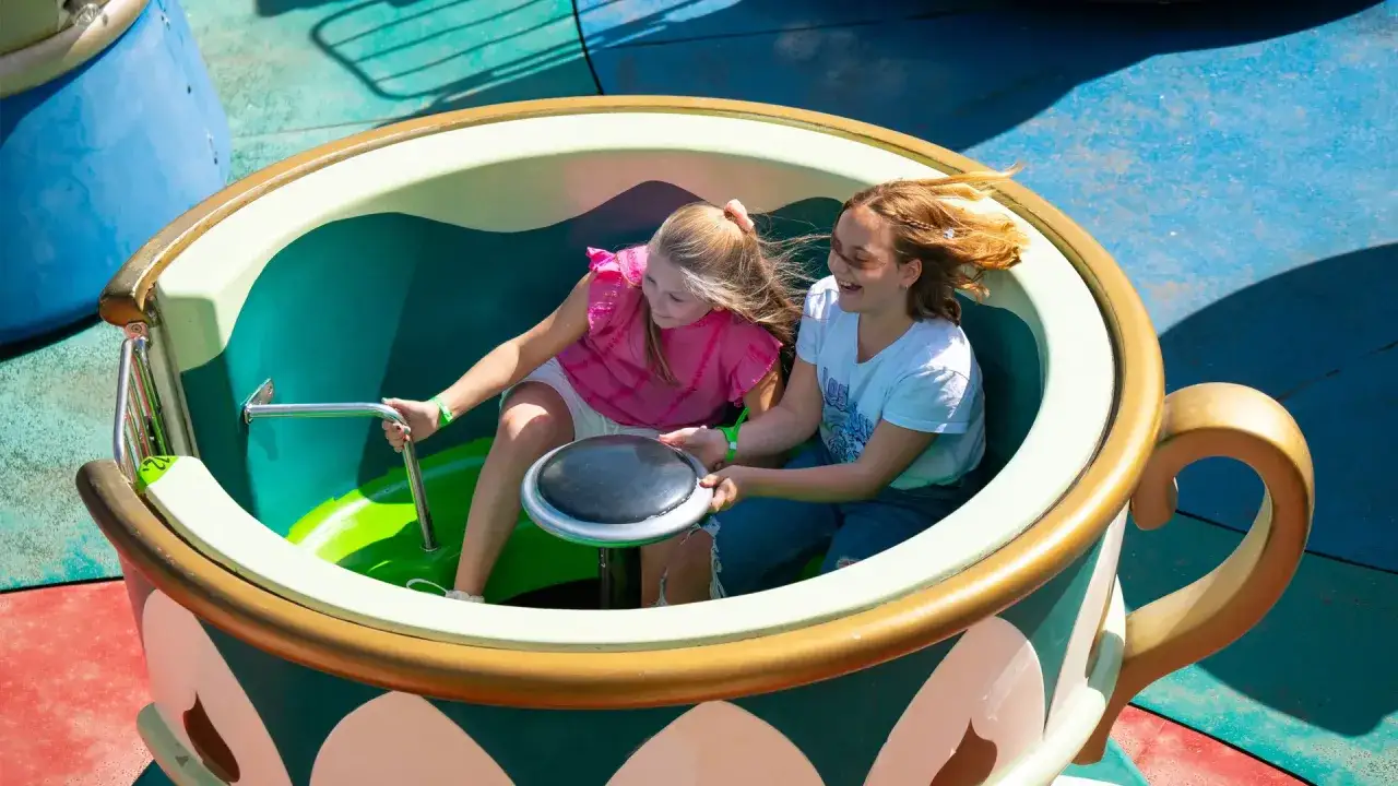 Wunderland Kalkar Attraktionen: Kühlturm-Spaß & Familien-Guide