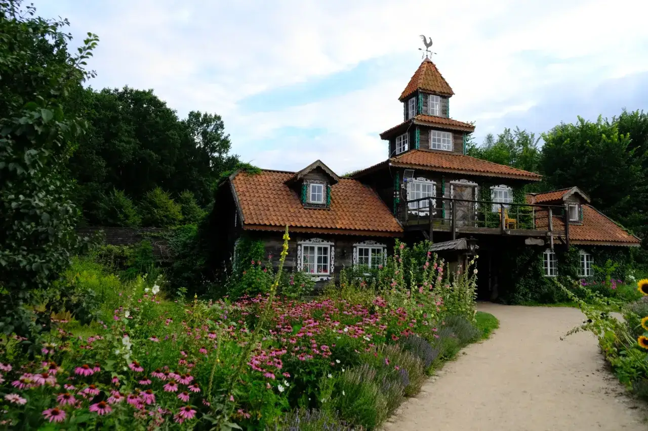 Ziołowy Zakątek: Atrakcje, warsztaty, noclegi Twój przewodnik po Podlasiu