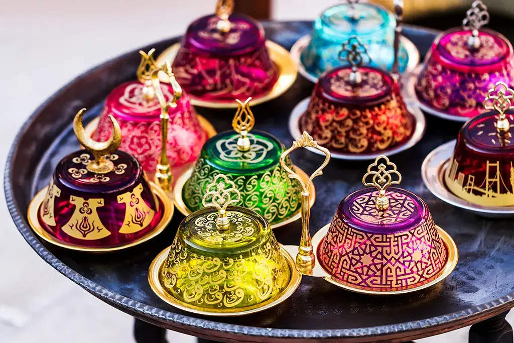 Co warto przywieźć z Turcji? Przewodnik po pamiątkach i zakupach