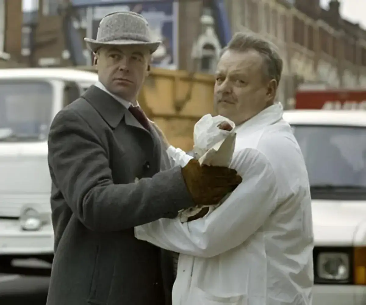 Reżyser filmu miś: Stanisław Bareja i jego kultowe dzieło w kinie