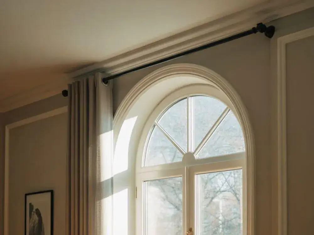 Jak mierzyć karnisze, aby uniknąć błędów i uzyskać idealne dopasowanie