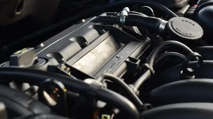 Jak rozpoznać silnik bezkolizyjny? 5 kluczowych cech
