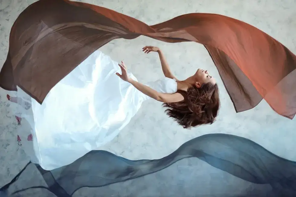 Co oznacza śmierć we śnie? Odkryj ukryte znaczenia i emocje