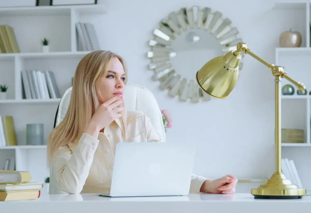 Numerologia nazwy: jak obliczenia wpływają na Twoje życie i biznes